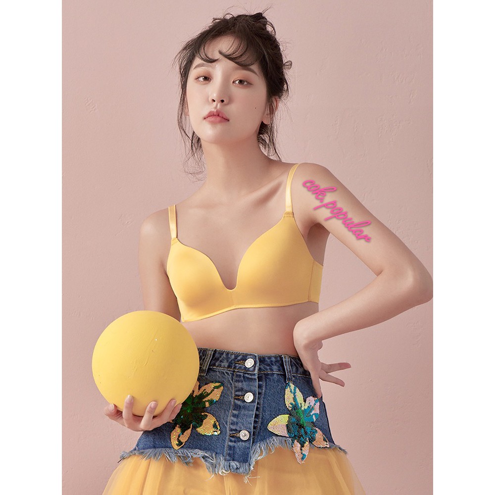 ภาพเพิ่มเติมของ #023 มี12สี 👙บราไร้โครง 👙มีฟองดันทรงในตัว เนื้อผ้าใส่สบาย 👙จัดส่งเร็ว1-2วัน COK