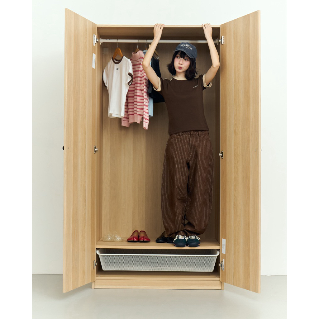 ภาพเพิ่มเติมของ Tunoo Two-tone เสื้อยืดคอกลม ทูโทนแถบข้าง PEAR.WD