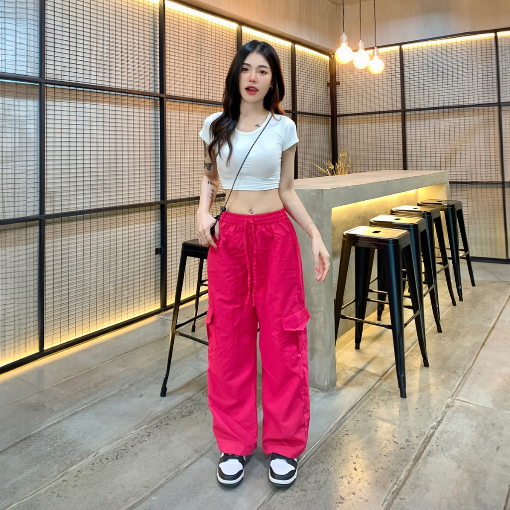 ภาพเพิ่มเติมของ Live x SpinnyHouse กางเกงคาร์โก้ เอวฟรีไซต์ยางยืด กระเป๋าใช้งานได้จริง 🎀 ผ้าไมโครใส่ง่ายไม่บาง รุ่น กางเกงคาร์โก้