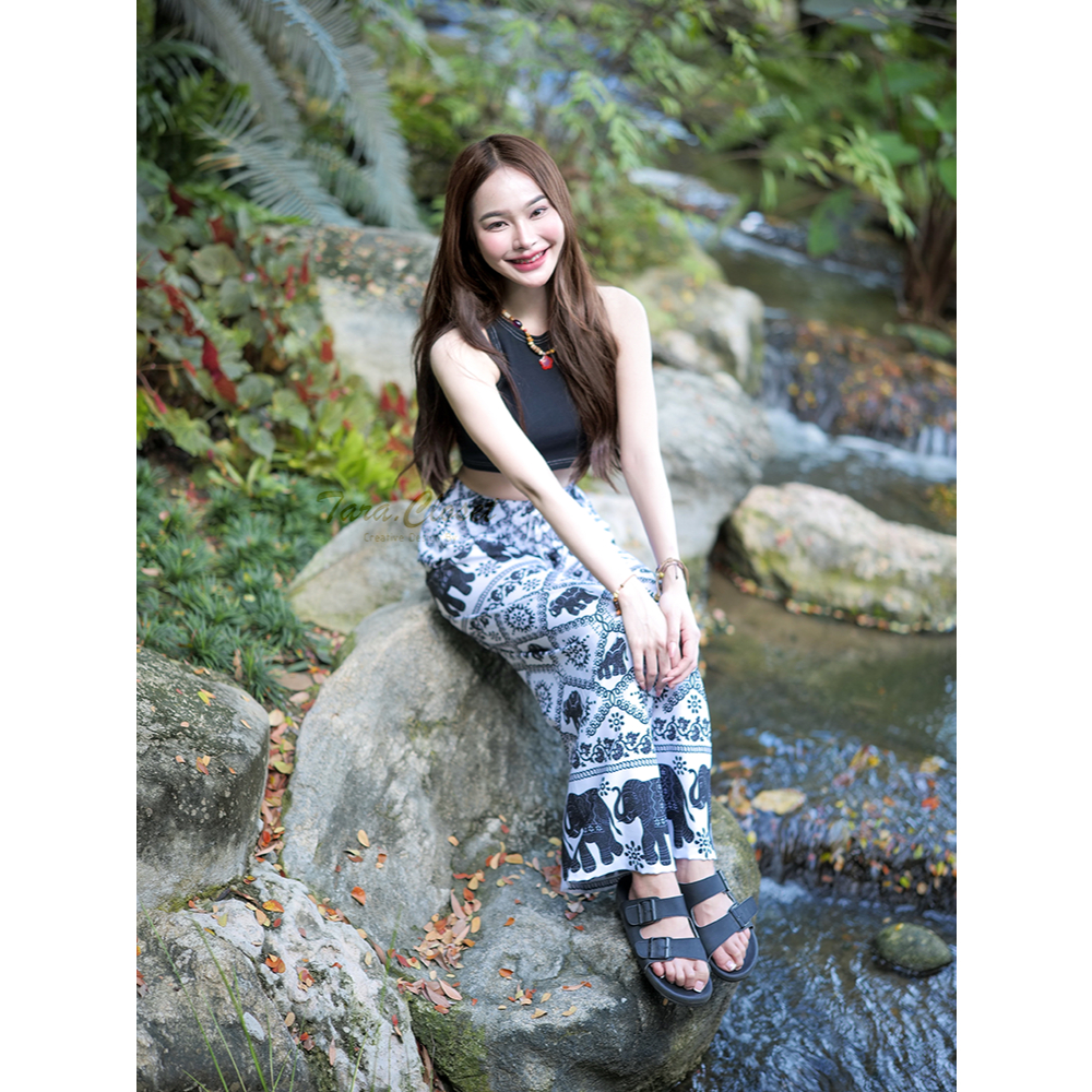 ภาพเพิ่มเติมของ COM505 TARA Pants กางเกงช้าง เอวยางยืด ทรงขากระบอกใหญ่ มีขายาวและขาสั้น เนื้อผ้าไหมอิตาลีพิมพ์ลาย