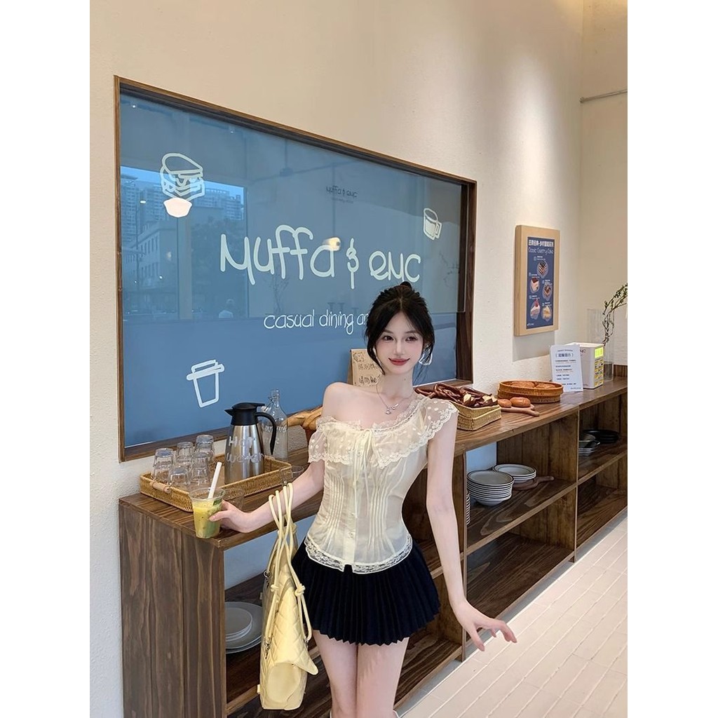 ภาพเพิ่มเติมของ Veewink พร้อมส่งจากกทม เสื้อยืดแขนสั้น สไตล์ใหม่ เสื้อยืดโบว์ลูกไม้สไตล์ฝรั่งเศสผู้หญิง แต่งลูกเล่นด้านหน้าและมีเชือกผูก