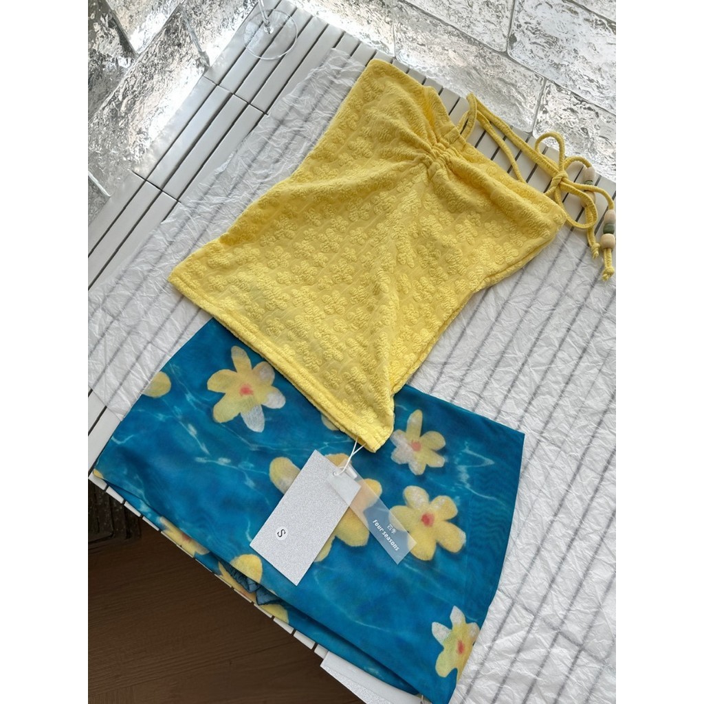 ภาพเพิ่มเติมของ ส่งไวจากไทย🌼เสื้อเกาะอกคล้องคอ+กระโปรงตาข่ายพิมพ์ลาย ปักลายดอกไม้ มีฟองน้ำ แฟชั่นเกาหลี summer beach