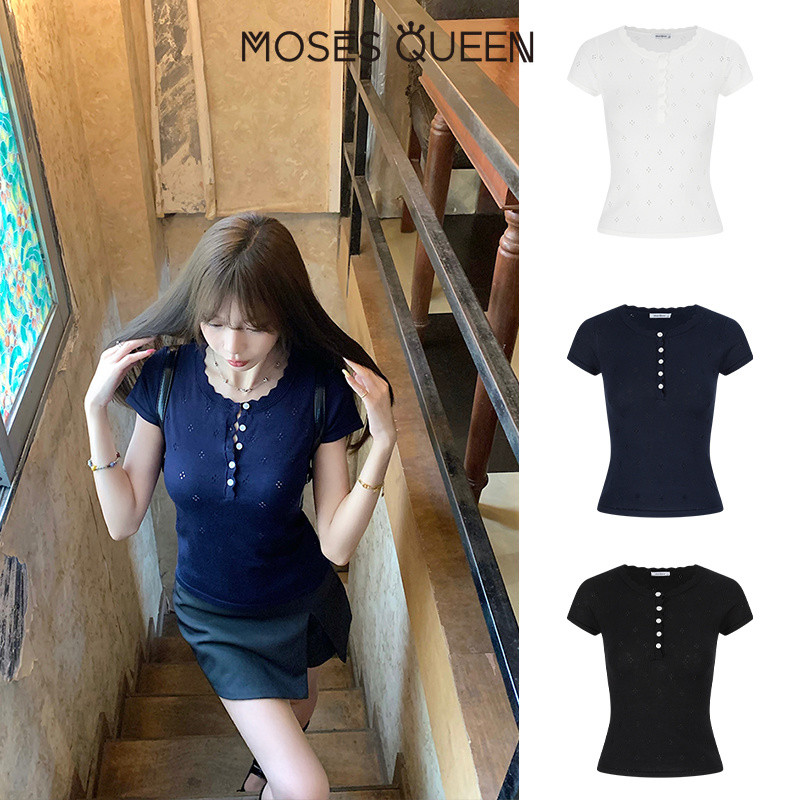 ภาพเพิ่มเติมของ < MOSESQUEEN > A ปกลูกไม้กึ่งเปิดด้านบนแขนสั้นถักทํางานพร้อมสไตล์ดีไซน์เฉพาะและดีไซน์เฉพาะกลุ่ม #69067