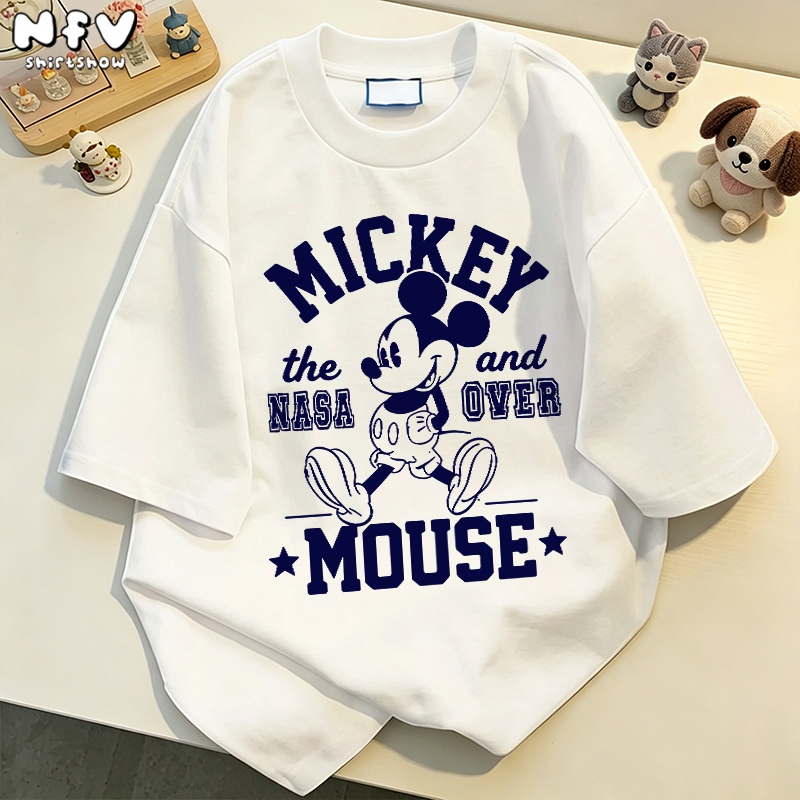NFV แฟชั่นเกาหลี✨ระบายอากาศ เสื้อยืดแขนสั้นคอกลม ทรงหลวม สไตล์เรียบง่าย Mickey Mouse ใส่สบาย YG2796