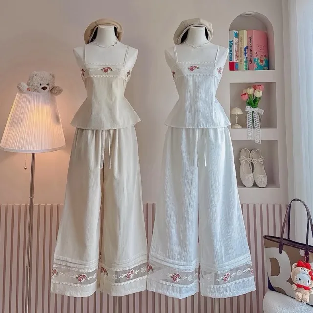 📍มี2ไซต์ Flower minimal เสื้อ และ กางเกง แต่งลูกไม้ปัก  (มีแบบเซต/แยกขาย)(t39+t40)