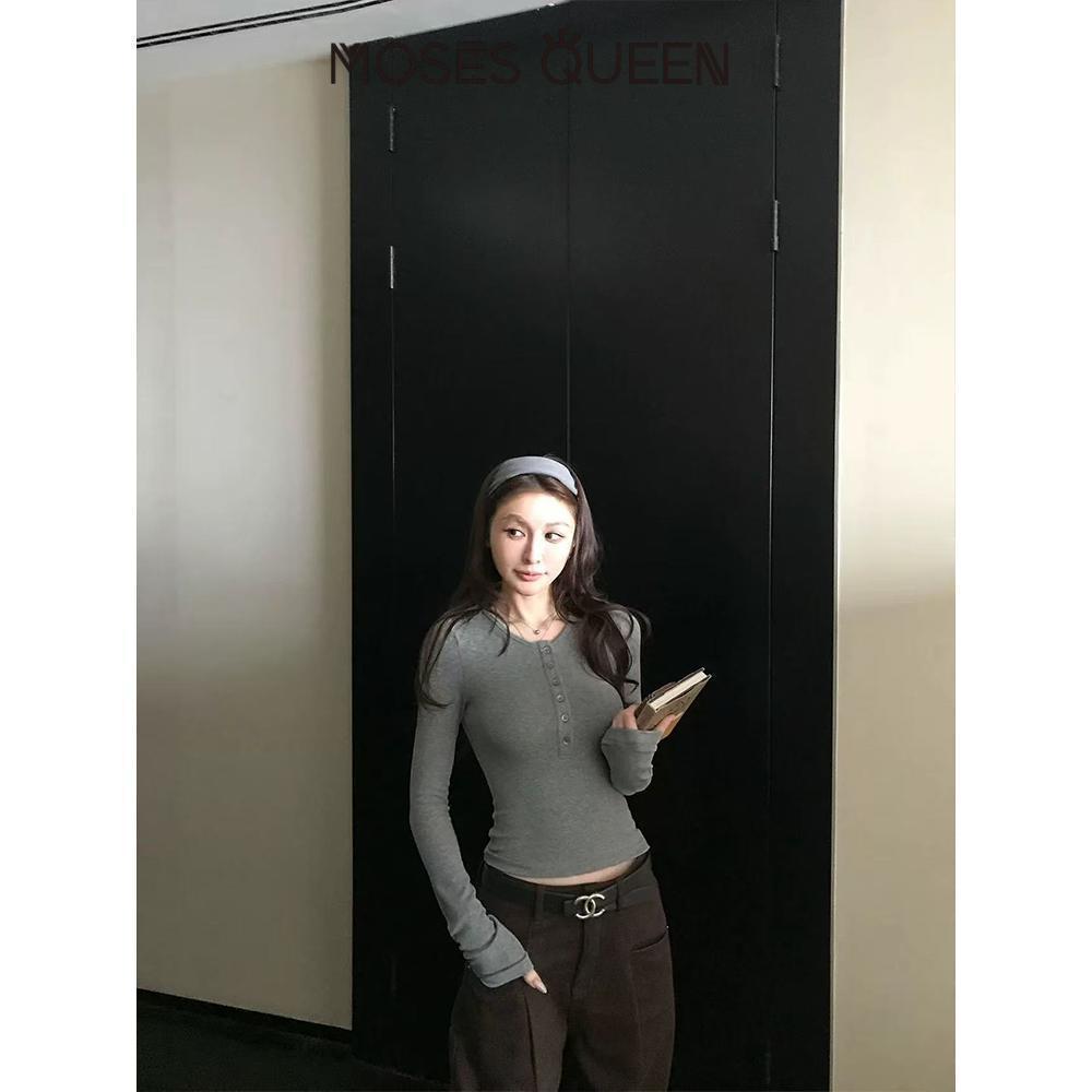 ภาพเพิ่มเติมของ MOSESQUEEN เสื้อสเวตเตอร์ฮันนี่คอลเลอร์ สไตล์คล่องตัว สำหรับผู้หญิง เหมาะสำหรับสวมใส่ประจำวันและลมเย็น #63352